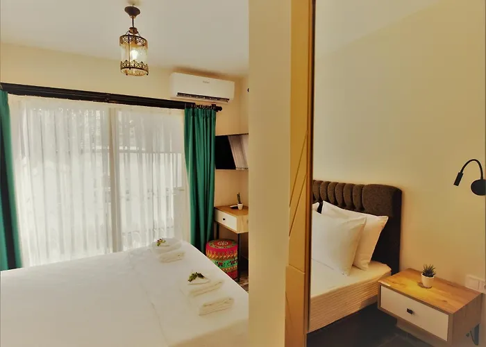 Julıetotel Otel *