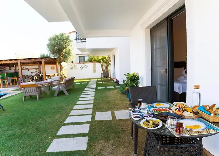 Julıetotel Otel *